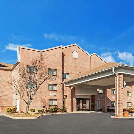 Quality Suites Chestertown Exterior foto
